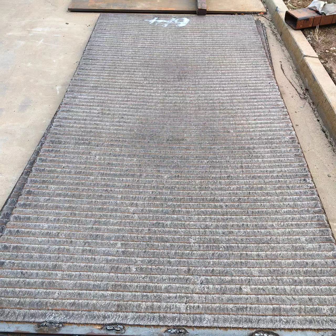 双金属堆焊耐磨板解决破碎机磨损难题核心利器