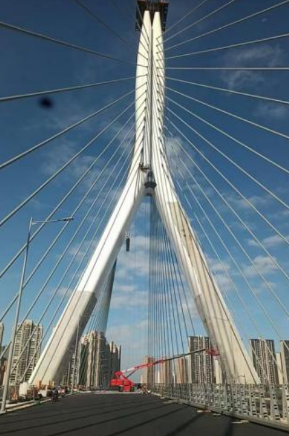 环氧结构胶在桥梁中的应用与实践