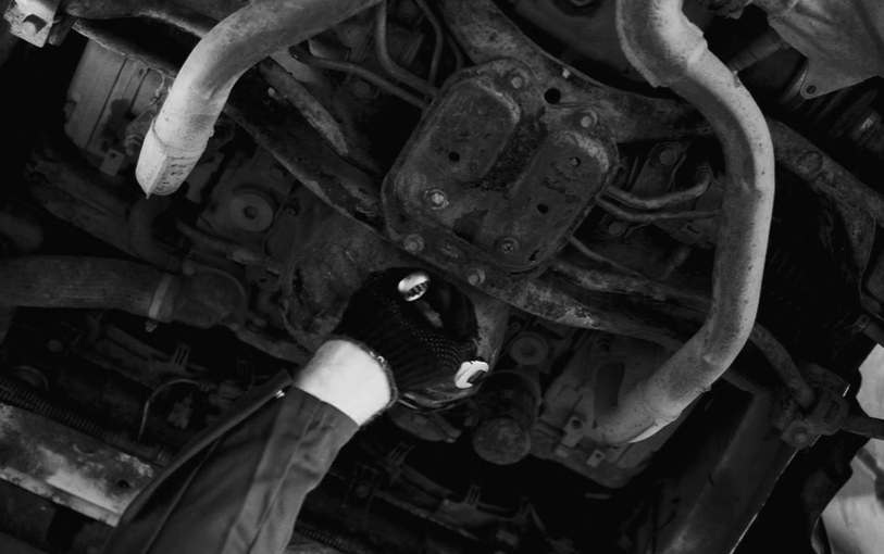 耐磨陶瓷胶在汽车传感器金属部件修复中的应用研究