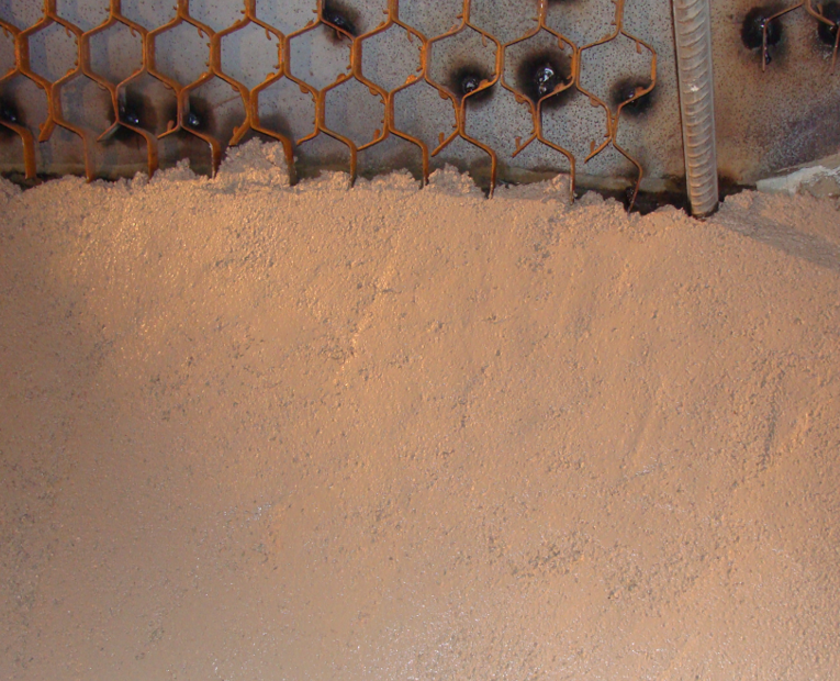 龟甲网耐磨衬里涂料在选粉机中的施工方案